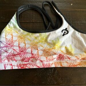 Vibrant Star Pattern Sports Bra